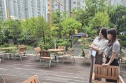 [경기티비종합뉴스] 금가현 수원시의원, 광교노인복지관 현장 점검…  보행환경 개선 및 목재데크 보수 예산 확보 나서