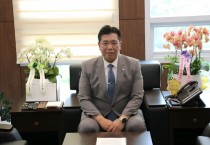[경기티비종합뉴스] "특별 인터뷰" 화성특례시의회 이계철 의장, 지역 언론인과의 소통 및 차담회 열어… "시민 신뢰받는 의회 만들겠다"