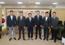 [경기티비종합뉴스] 수원특례시의회 이재식 의장,  카자흐스탄 잠빌주 타마벡 부지사 방문 환영