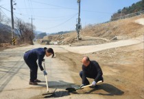 [경기티비종합뉴스] 경기도의회 건설교통위원회 김동영 부위원장, 오남읍 팔현리 일대  안전한 도로 만들기 현장 행보 눈길