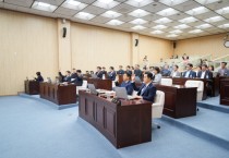 [경기티비종합뉴스] 안성시의회 반인숙 의장, 제243회 임시회 폐회…추경 17억7,500만원 감액 수정 가결