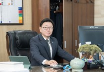 [경기티비종합뉴스] "특별 인터뷰" 경기경제자유구역청 김능식 청장 언론과 소통… '첨단 산업으로 경기 도약 이끈다'"