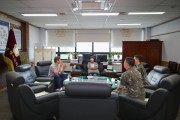 [경기티비종합뉴스] 안성시의회 반인숙 의장, 제172보병여단 제2대대와 지역 안보 협력 강화 논의