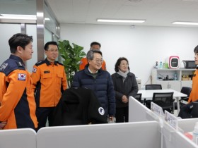 [경기티비종합뉴스] 경기도, 김동연 경기도지사의 특별한 명절 준비. 설 연휴 첫 날 전통시장·소방서·복지시설 등 찾아 민생 챙겨