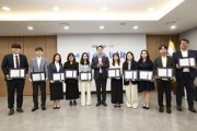 [경기티비종합뉴스] 화성시, ‘시민 가까이에서 화성특례시의 품격 높인 주역들’...화성특례시, 공공기관 우수직원 10명 표창