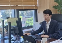 [경기티비종합뉴스}"특별 인터뷰" 경기도시장상권진흥원 “소상공인이 살아야 경기도가 산다” 김민철 원장, 추석 앞두고 상권 현안 소통