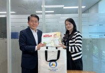 [경기티비종합뉴스] 경기도시장상권진흥원 김민철 원장, 출산 앞둔 직원 찾아 격려... 임직원과 함께 만드는 ‘육아 친화적 조직 문화’