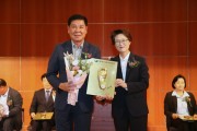 [경기티비종합뉴스] 수원특례시의회 유재광 의원, 제7회 ‘다산의정대상’ 수상… 시민 삶의 질 향상에 기여한 공로 인정
