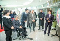 [경기티비종합뉴스] 화성특례시의회, ‘움직이는 미술관’ 전시 컷팅식 개최...  “수준 높은 예술 향유 기대”