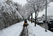 [경기티비종합뉴스] 경기도, 주말에도 후속제설 작업 추진. 11개 시군에 2,639명 투입