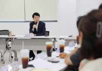 [경기티비종합뉴스] 경기도시장상권진흥원 김민철 원장 , 경기도 골목상권 회장단과 정담회 가져…“골목상권 컨트롤타워 역할 기대