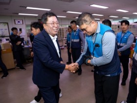 [경기티비종합뉴스] 이상천 제천시장, 폭염 속 제천우체국 집배원 격려