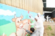 [경기티비종합뉴스] 경기농협 엄범식 본부장, 축산환경·소독의 날 캠페인 실시