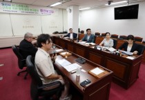 [경기티비종합뉴스] 오산시의회 이상복 의장, 의원연구단체 중간보고회 연이어 개최... AI혁신도시 전략·궐동 지역재생 방안 모색