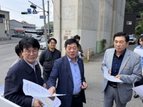 [경기티비종합뉴스] 경기도의회 건설교통위원회 고찬석 위원장, 용인시 국지도·지방도 사업 현장 현지확인...“광역교통망 구축 차질 없어야”