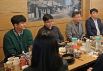 [경기티비종합뉴스] 수원시 팔달구 황규돈 구청장, 2025~2026 제설 유공 공무원 대상 격려 오찬 간담회 개최