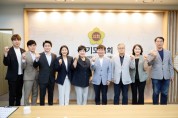 [경기티비종합뉴스] 용인특례시의회 장정순 의장, 경기도의회 방문…지역 현안·지방자치 발전 논의